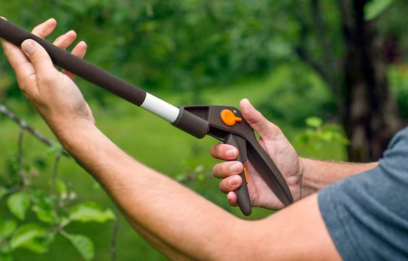 Універсальний секатор Fiskars Light™ — мініатюра 6